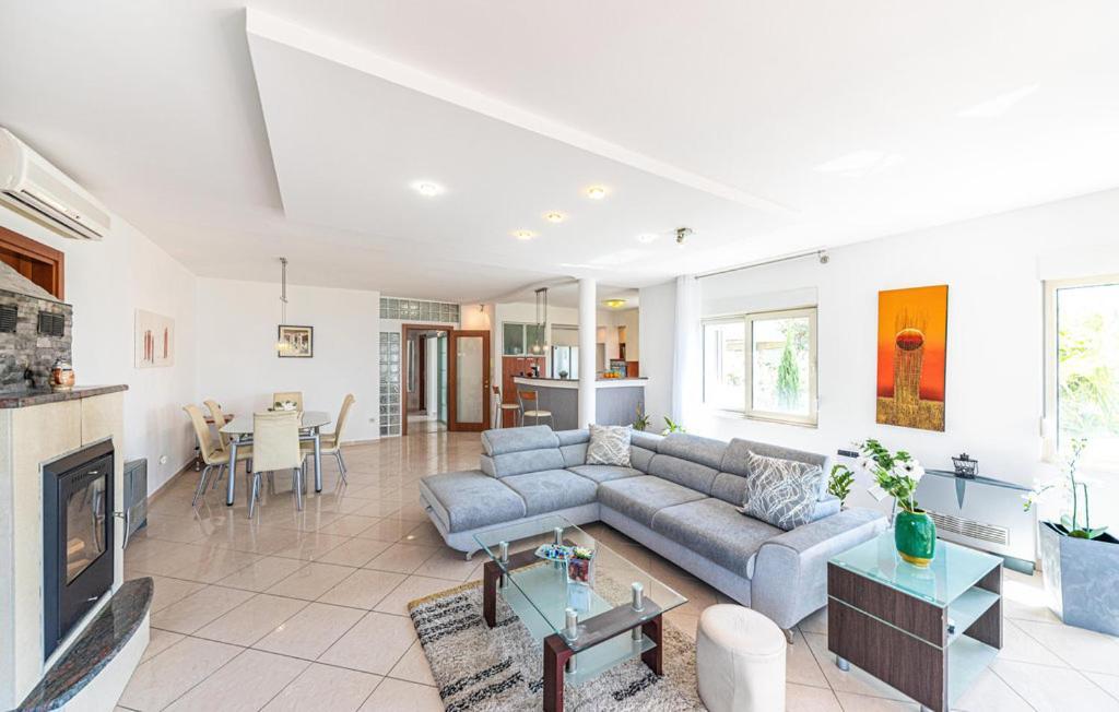 Luksuzna Villa Sa Privatnim Unutarnjim Bazenom Villa Garden Podstrana Ngoại thất bức ảnh