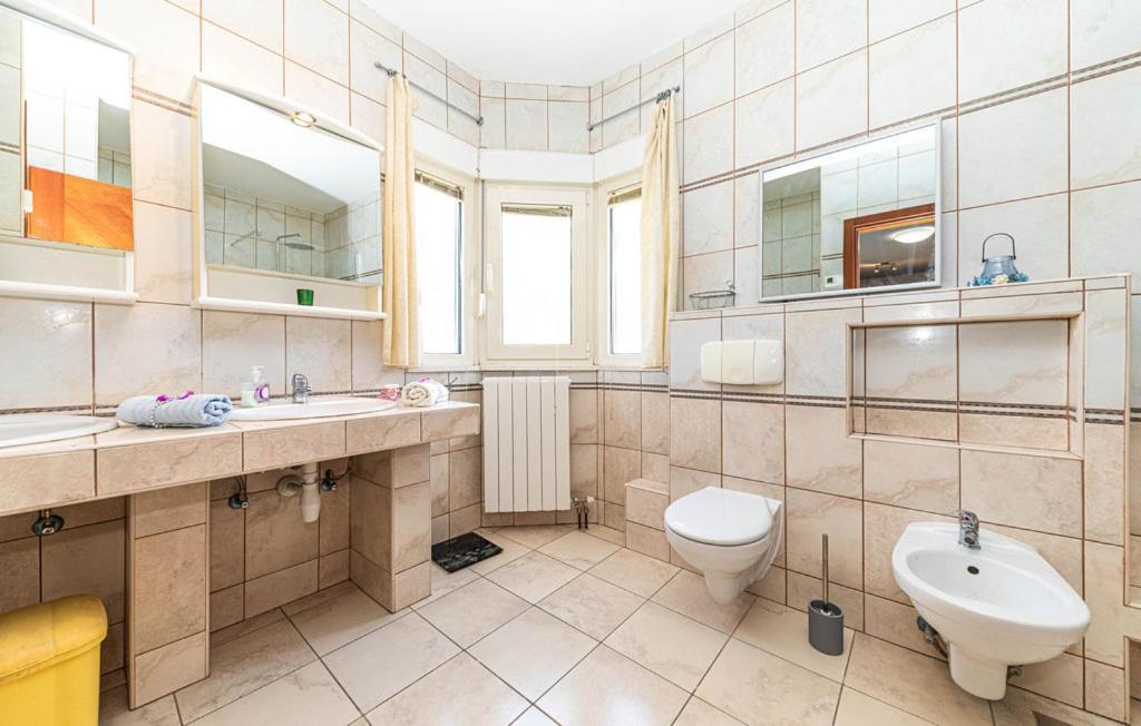 Luksuzna Villa Sa Privatnim Unutarnjim Bazenom Villa Garden Podstrana Ngoại thất bức ảnh