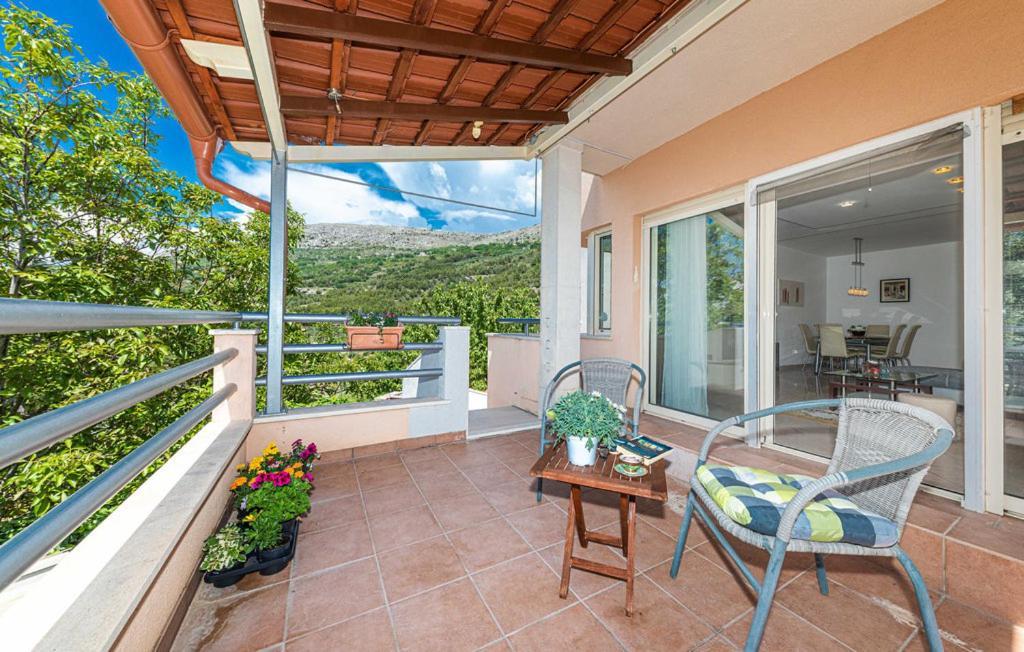 Luksuzna Villa Sa Privatnim Unutarnjim Bazenom Villa Garden Podstrana Ngoại thất bức ảnh
